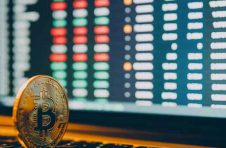BTC价格上涨后，加密货币崩溃的最大赢家受到重创