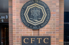CFTC 专员表示：SEC 对加密资产等纯商品没有权限