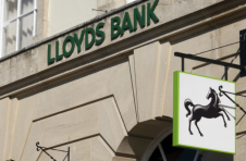 价值数十亿美元的金融服务公司 Lloyds 希望聘请数字货币专家