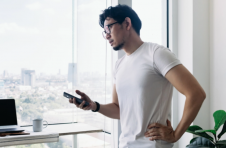 Charles Schwab 策略师对加密货币持怀疑态度——相信美联储的银行系统